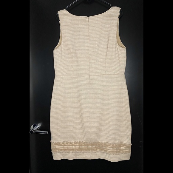 Dress - Picture 4 of 6